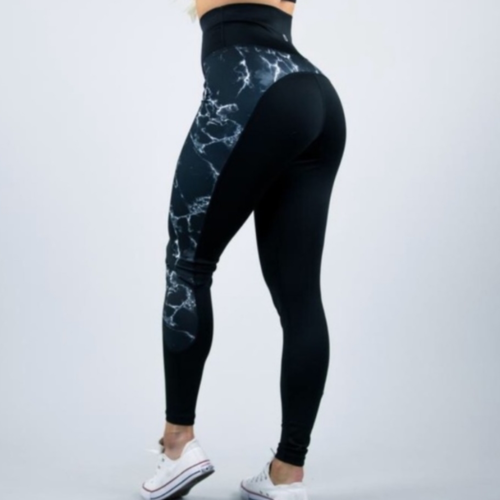 BuffBunny Black Marble Leggings
